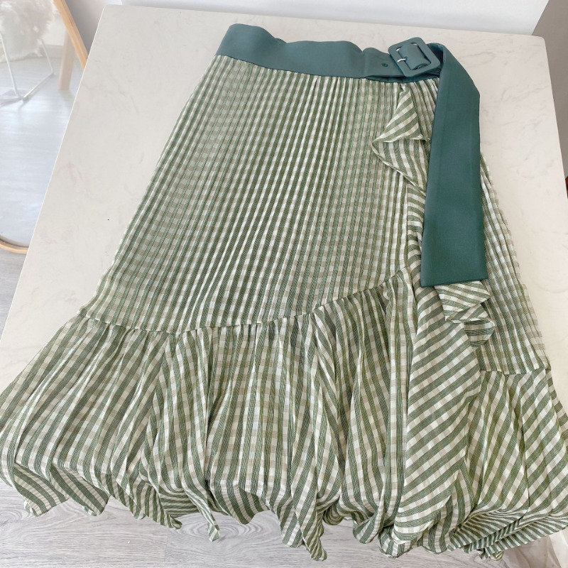 Skirts Kuzuwata Irregular Pleated Ruffles High Waist Belt Early Spring Jupes Japanese Plaid Mujer Faldas with Safety Shorts 230506