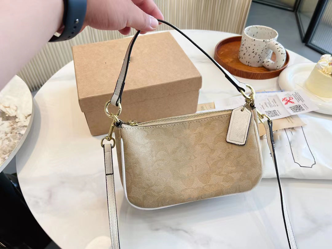 New Women bags Mahjong bag Luxurys Designers Bags Shoulder Bag Mini Handbags Pochette Accessories Crossbody Wallet Womens Purses Card Holder Messenger Purse 22CM, 0.0
New Women bags Mahjong bag Luxurys Designers Bags Shoulder Bag Mini Handbags Pochette Accessories Crossbody Wallet Womens Purses Card Holder Messenger Purse 22CM, 0.0