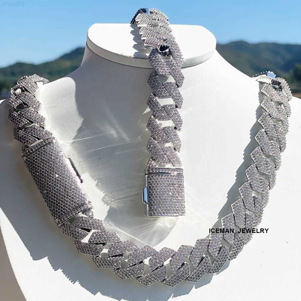 Iceman Jewelry 20mm 925 Silver Vvs Moissanite Cuban Necklace Chain Cuban Link Chain Moissanite Moissanite Cuban Link Chain
Iceman Jewelry 20mm 925 Silver Vvs Moissanite Cuban Necklace Chain Cuban Link Chain Moissanite Moissanite Cuban Link Chain