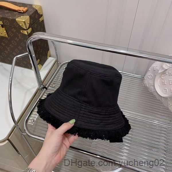 Designers Mens Womens Bucket Hat Fitted Hats Sun Prevent Bonnet Beanie Baseball Cap Snapbacks Outdoor Fishing Dress Top Quality m1, Beige 
Designers Mens Womens Bucket Hat Fitted Hats Sun Prevent Bonnet Beanie Baseball Cap Snapbacks Outdoor Fishing Dress Top Quality m1, Beige