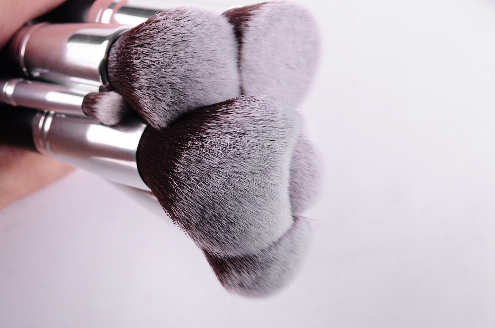 Makeup Brushes 15pcs Eyes Make Up Brushes Set with Soft Hairs Real Wood Handle for Eyeshadow Tools