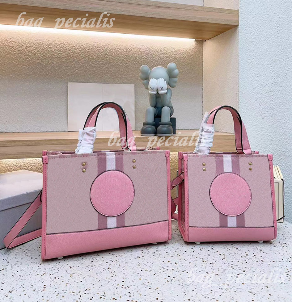 Designer Bag tote bag Shopping bags classic classic Letter Prints Womens Men travel canvas luggage lady clutch cross body Handbags purse
Designer Bag tote bag Shopping bags classic classic Letter Prints Womens Men travel canvas luggage lady clutch cross body Handbags purse