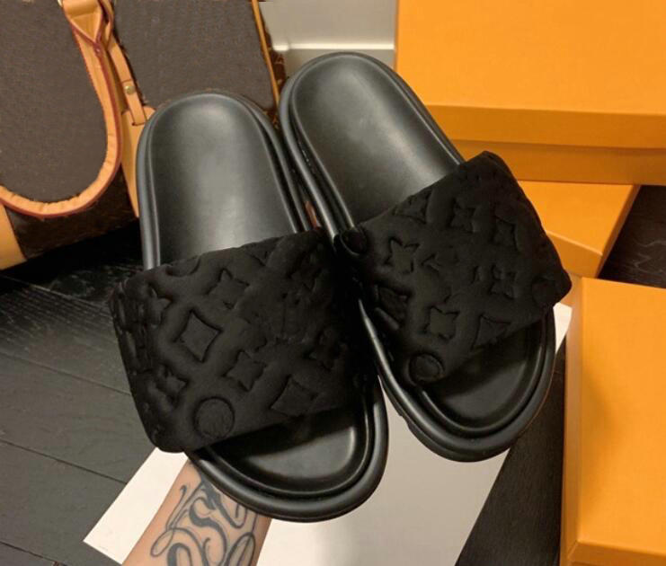 Women Brand Summer Sandals flip-flops Slippers Pool Pillow Flat Comfort Mule Women Designer Slippers Fashion Slide Size, Green
Women Brand Summer Sandals flip-flops Slippers Pool Pillow Flat Comfort Mule Women Designer Slippers Fashion Slide Size, Green