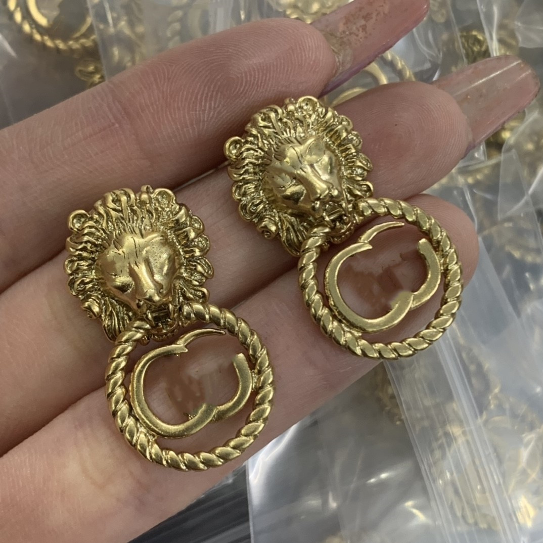 Various vintage stud earrings luxury designer GGs earring letters G jewelry women valentine ucci Wedding Gifts kge2b
Various vintage stud earrings luxury designer GGs earring letters G jewelry women valentine ucci Wedding Gifts kge2b