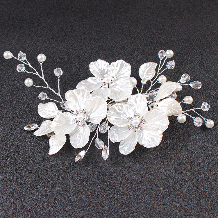 Water Diamond Handmade Crown Women's Edge Clip Crystal Pearl Head Flower Pan Hair Headwear Wedding Dress Accessories Hair Clip
Water Diamond Handmade Crown Women's Edge Clip Crystal Pearl Head Flower Pan Hair Headwear Wedding Dress Accessories Hair Clip