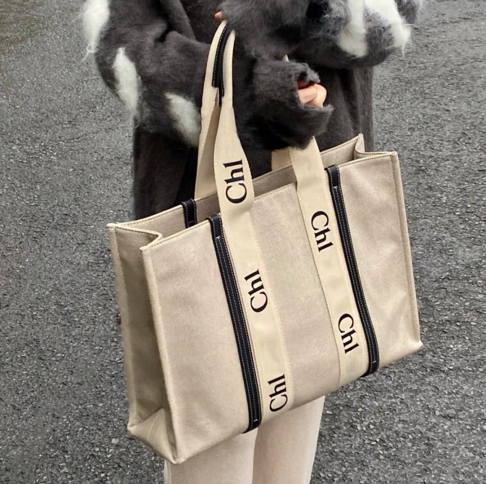Designer Shopping Bag Fashion Woody Tote Bag Shoulder Bag High Quality Women Canvas Tote Handbags Purses Small Medium Large Handbag Wholesale, Color1
Designer Shopping Bag Fashion Woody Tote Bag Shoulder Bag High Quality Women Canvas Tote Handbags Purses Small Medium Large Handbag Wholesale, Color1