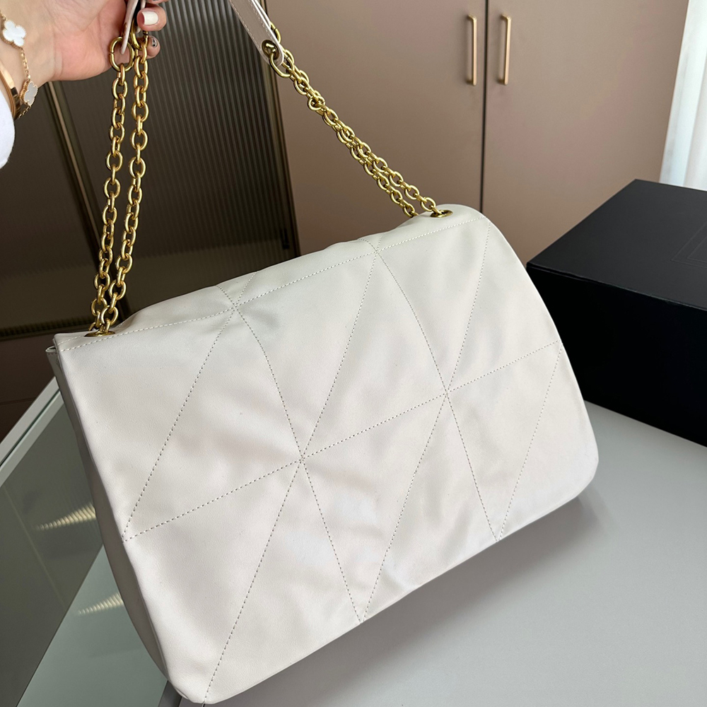 Luxury designer handbag Shoulder Bags Casual fashion bags Women'sHandbag Capacity Messenger 2023 High Quality bags, White
Luxury designer handbag Shoulder Bags Casual fashion bags Women'sHandbag Capacity Messenger 2023 High Quality bags, White