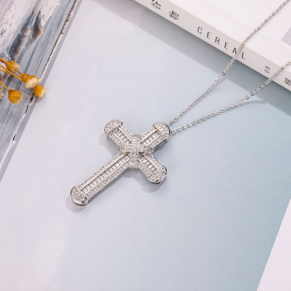 Pendant Necklaces 925 Silver Exquisite Bible Jesus Cross Necklace for women men Crucifix Charm Simulated Platinum Diamond Jewelry N028 230506
