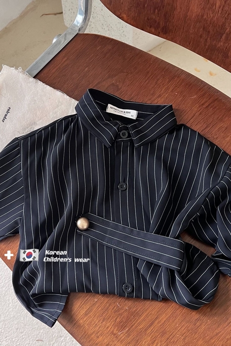Clothing Sets Sweet Mom Children s Shirt Spring Boys and Girls Personality Striped Baby Oblique Buckle Thin Coat Fashion 230506