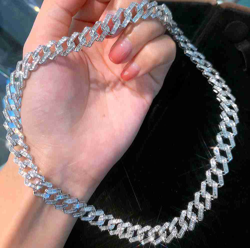 18k Solid Gold 6.6ct Vs Natural Baguette Diamond Full Paved Cuban Necklace Luxury Hiphop Women Men Cuban Bracelet Jewelry Set
18k Solid Gold 6.6ct Vs Natural Baguette Diamond Full Paved Cuban Necklace Luxury Hiphop Women Men Cuban Bracelet Jewelry Set
