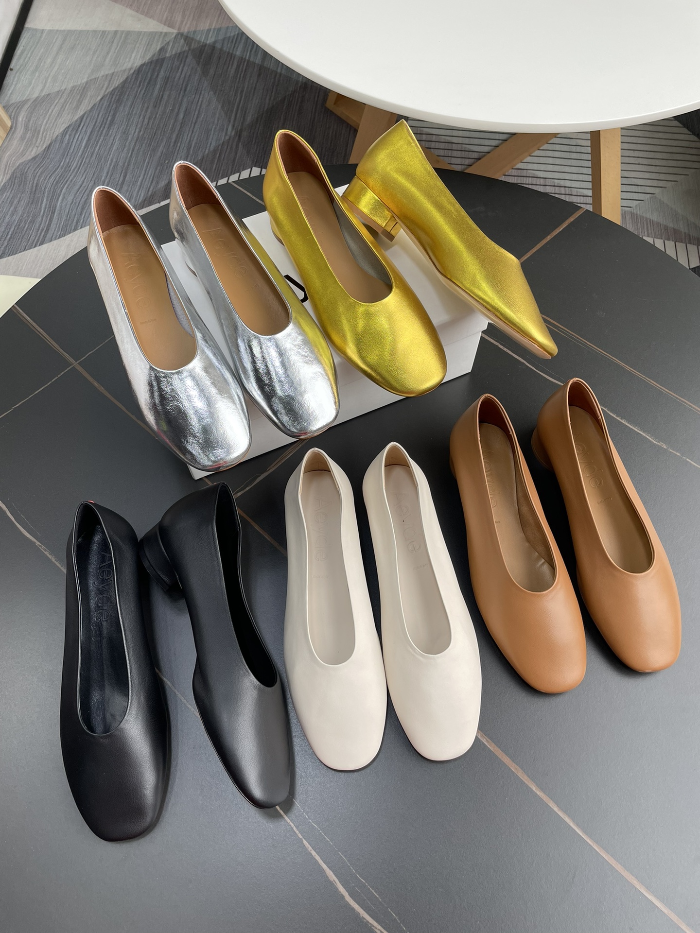 Women's Shoes Aeyde Square Toe Flats Fashion New Classic Vintage Brand Comfortable Shoes European Size 35-40, 2 as picture
Women's Shoes Aeyde Square Toe Flats Fashion New Classic Vintage Brand Comfortable Shoes European Size 35-40, 2 as picture