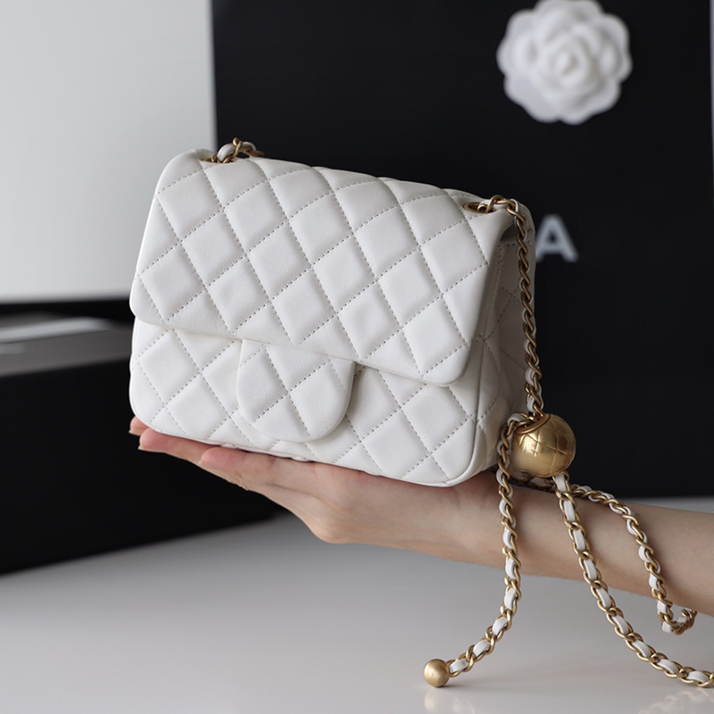 Designer Flap Bag Luxury Handbag Genuine Leather Crossbody Bag 18CM High Imitation Shoulder Bag With Box ZC038
Designer Flap Bag Luxury Handbag Genuine Leather Crossbody Bag 18CM High Imitation Shoulder Bag With Box ZC038
