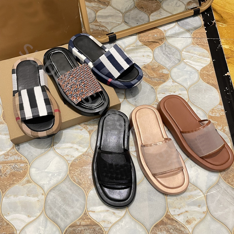 Top Designer Slippers Women Fashion Letter Slide Luxury Summer Ladies Hotselling Platform Sandals Beach Shoes With box 35-41
Top Designer Slippers Women Fashion Letter Slide Luxury Summer Ladies Hotselling Platform Sandals Beach Shoes With box 35-41