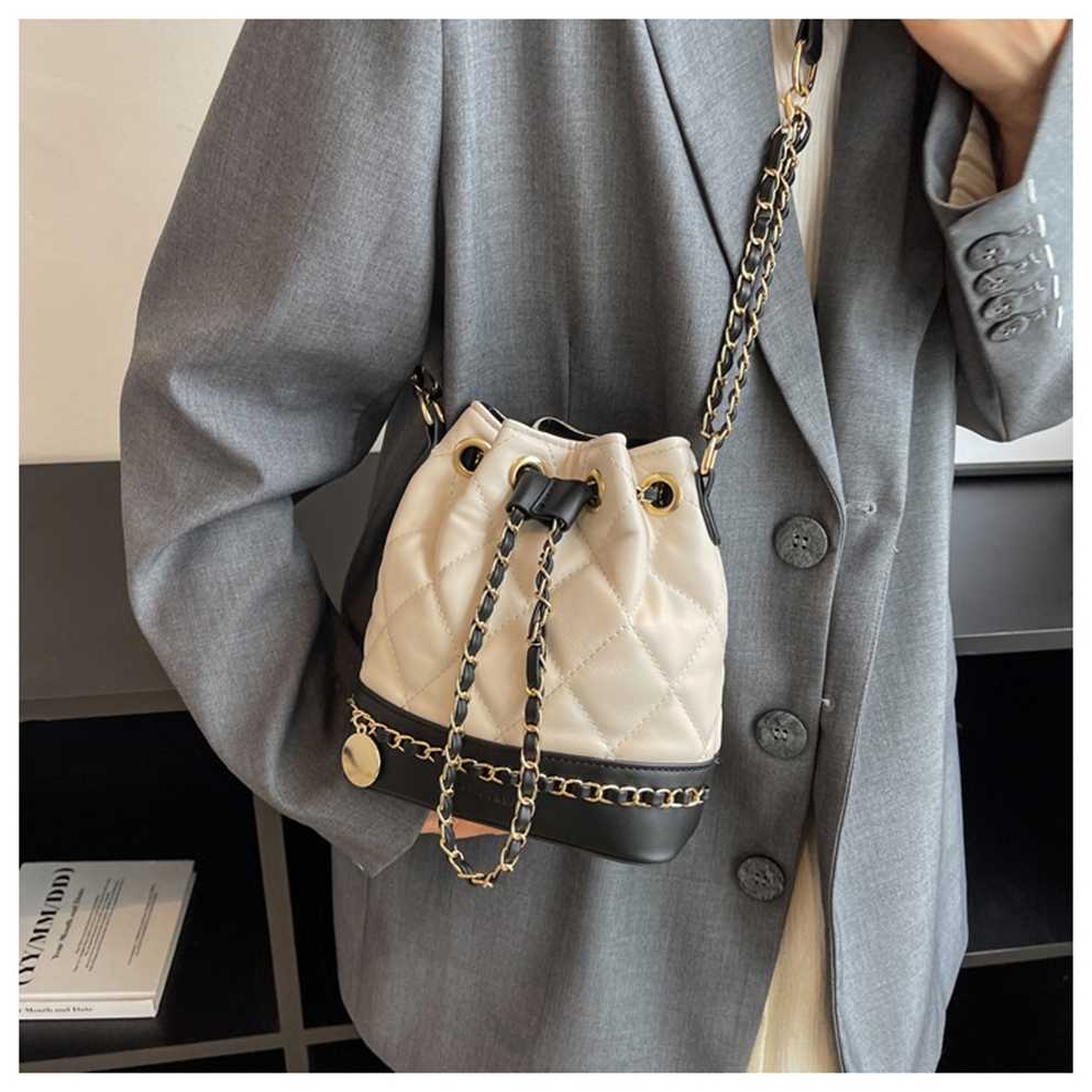 Cheap Purses on sale New Exquisite Lingge Bucket Bag Women's Autumn Drawstring Chain One Shoulder Crossbody, White5
Cheap Purses on sale New Exquisite Lingge Bucket Bag Women's Autumn Drawstring Chain One Shoulder Crossbody, White5