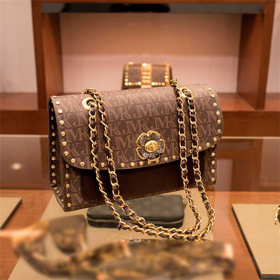 60% Off Purses Outlet MKJ Bag New Fashion Camellia Blossom Women's Rivet Chain Crossbody Small Square
60% Off Purses Outlet MKJ Bag New Fashion Camellia Blossom Women's Rivet Chain Crossbody Small Square