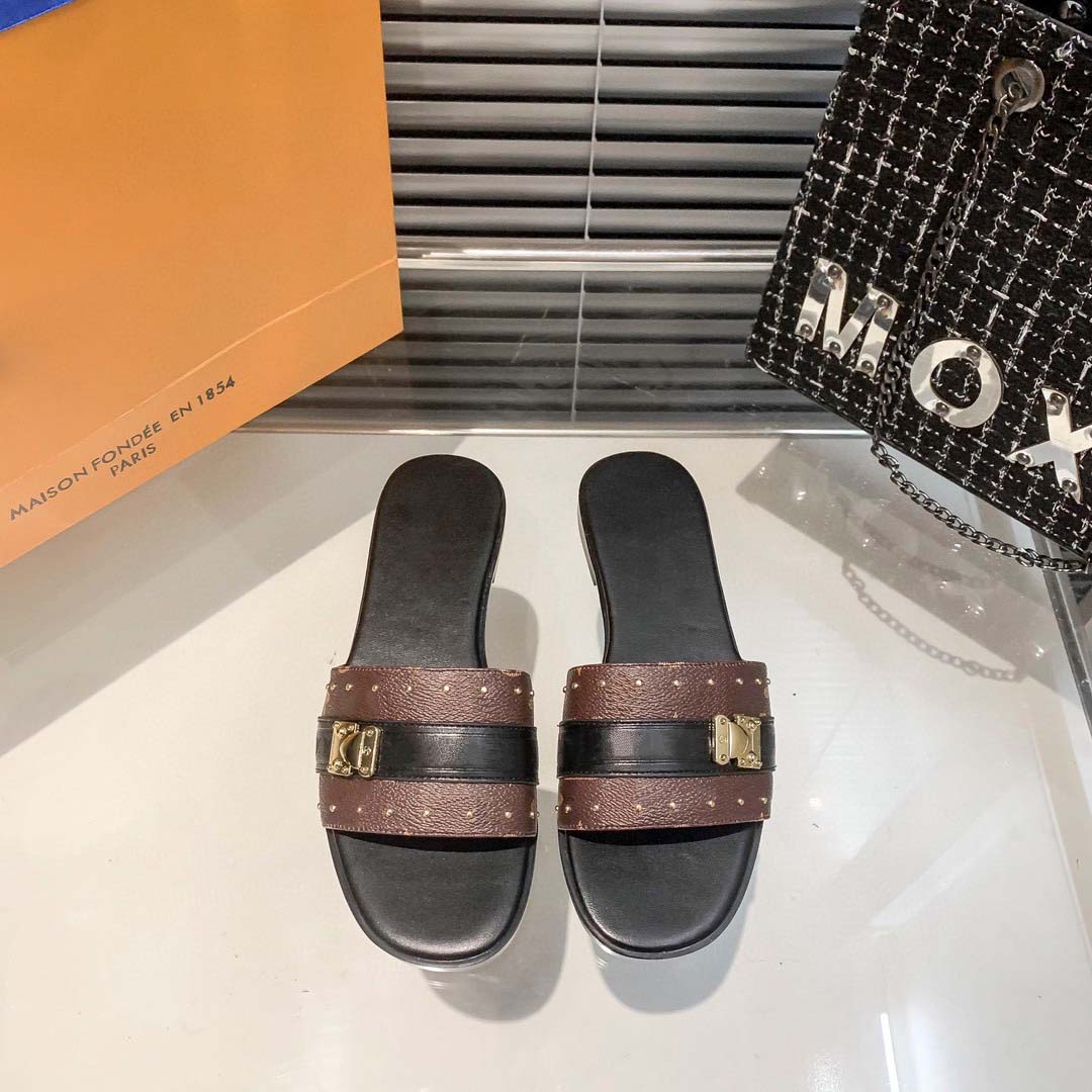 2023 Summer New European Station Flat Heel Square Toe Open Toe Fashion Versatile One Line Genuine Leather Old Flower, Red
2023 Summer New European Station Flat Heel Square Toe Open Toe Fashion Versatile One Line Genuine Leather Old Flower, Red