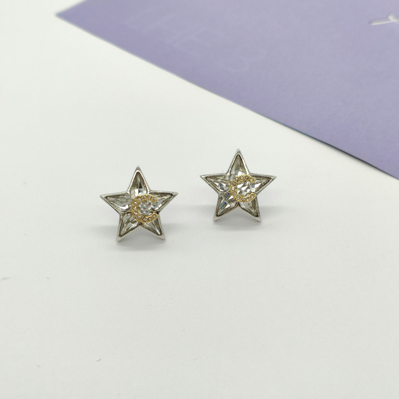 2023 Luxury quality charm stud earring with diamond star shape in silver plated have box stamp PS7990A
2023 Luxury quality charm stud earring with diamond star shape in silver plated have box stamp PS7990A