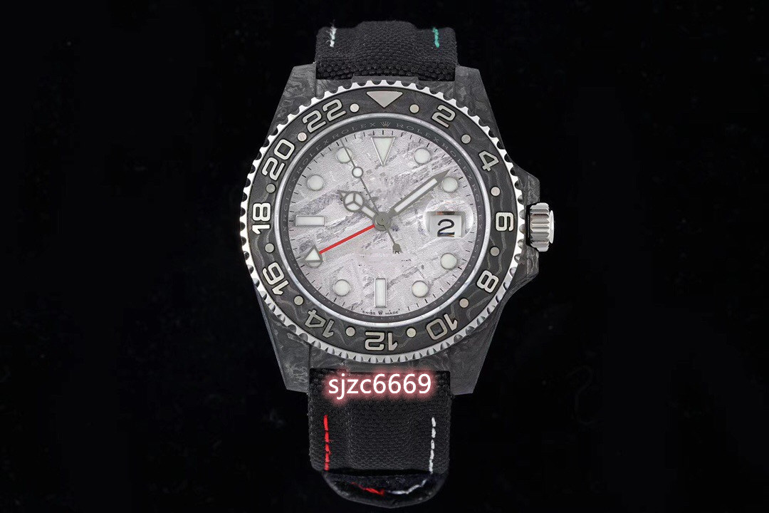 Diw 40mm in diameter Upgraded V2 version with cal.3285 movement reversible and quick-change calendar carbon fiber case sapphire Crystal glass mirror, As shown
Diw 40mm in diameter Upgraded V2 version with cal.3285 movement reversible and quick-change calendar carbon fiber case sapphire Crystal glass mirror, As shown