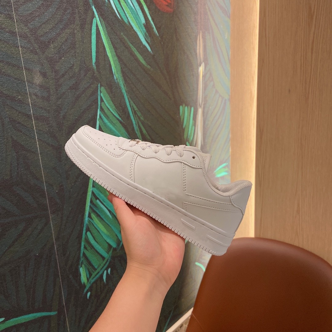 Classic Men Women Casual Flat Shoes Fashion Low Cut Lace-Up One 1 Sneakers Trainers Outdoor Comfortable Non-Slip Skateboard Shoe 36-44
Classic Men Women Casual Flat Shoes Fashion Low Cut Lace-Up One 1 Sneakers Trainers Outdoor Comfortable Non-Slip Skateboard Shoe 36-44