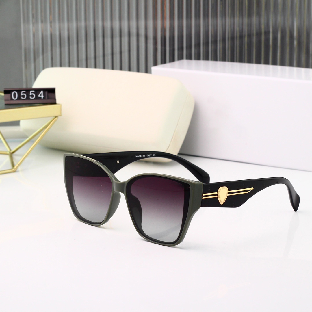 Fashion designer mens women sunglasses sport colorful lens acetate square shape glasses summer trendy versatile style Anti-Ultraviolet come case
Fashion designer mens women sunglasses sport colorful lens acetate square shape glasses summer trendy versatile style Anti-Ultraviolet come case