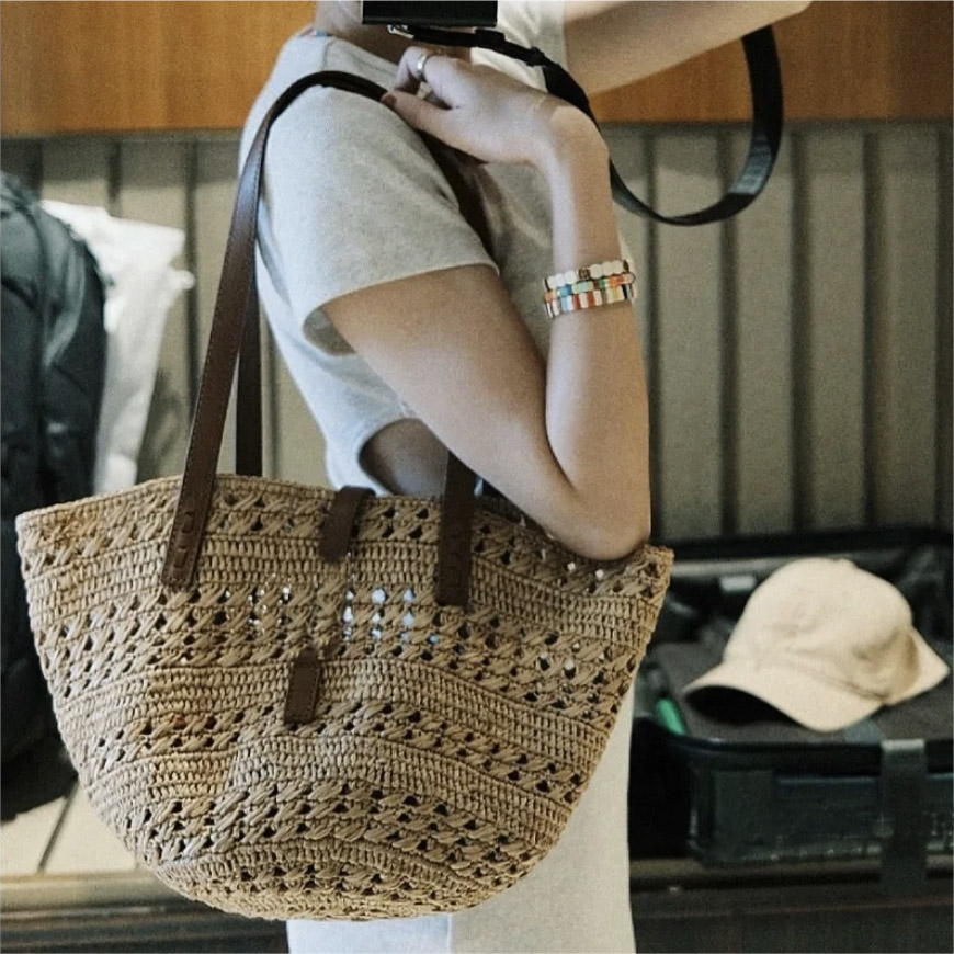 Beach Tote Bag Travel Handbags Luxury Designer Totes Classic Handbag Straw Shoulder Pack Women Shopping Top Designers Summer Fashion Large Capacity Party, Khaki
Beach Tote Bag Travel Handbags Luxury Designer Totes Classic Handbag Straw Shoulder Pack Women Shopping Top Designers Summer Fashion Large Capacity Party, Khaki