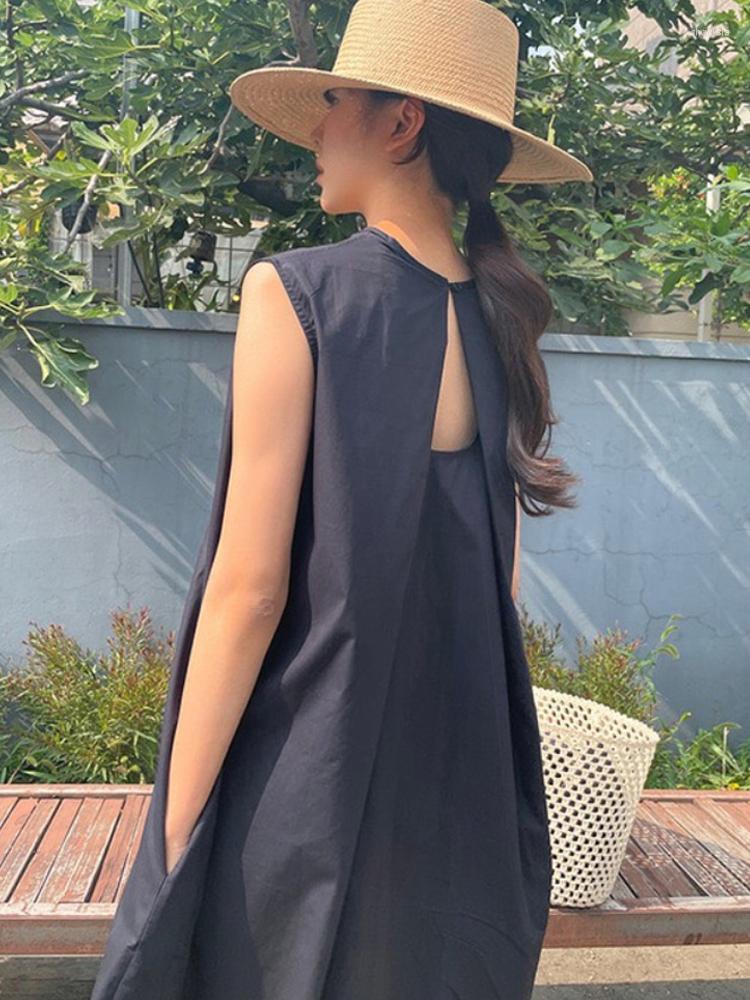 Casual Dresses Chic Loose Sleeveless Women Dress Solid Backless O-neck Lady Long 2023 Spring Summer Fashion Female Vestido, Navy blue
Casual Dresses Chic Loose Sleeveless Women Dress Solid Backless O-neck Lady Long 2023 Spring Summer Fashion Female Vestido, Navy blue