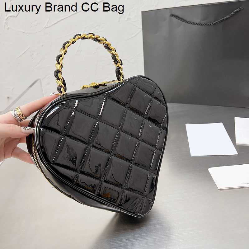 Day Style CC Classic Shoulder Valentine Bags Bags Spring Heart Top Handle Totes Quilted Patent Leather Famous Luxury Designer Clutch Mini Cosmetic Handbag, Black
Day Style CC Classic Shoulder Valentine Bags Bags Spring Heart Top Handle Totes Quilted Patent Leather Famous Luxury Designer Clutch Mini Cosmetic Handbag, Black