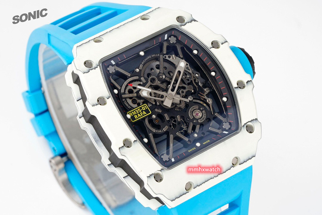 Soinc RM35-01 Watch features RMUL3 continuously empty manual upper chain movement Carbon fiber case Sapphire crystal glass mirror natural rubber strap, As shown
Soinc RM35-01 Watch features RMUL3 continuously empty manual upper chain movement Carbon fiber case Sapphire crystal glass mirror natural rubber strap, As shown