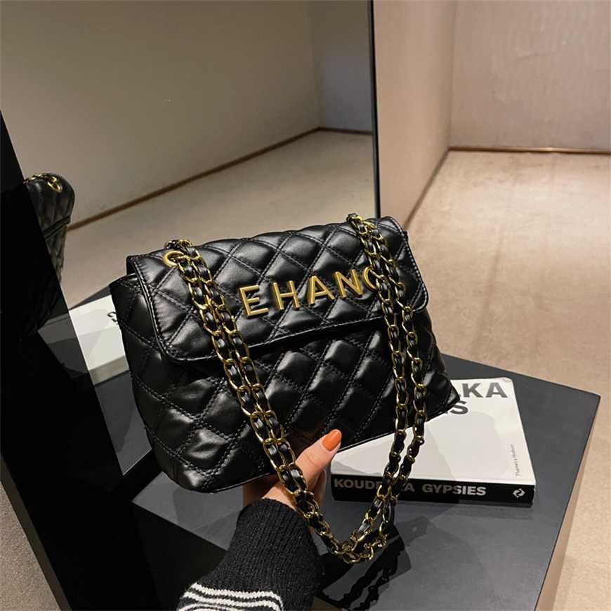 24% OFF 2023 Fashion handbag Lingge Chain Autumn/Winter New High Quality Versatile Commuter Crossbody and Fashionable Shoulder Bag, Coffee
24% OFF 2023 Fashion handbag Lingge Chain Autumn/Winter New High Quality Versatile Commuter Crossbody and Fashionable Shoulder Bag, Coffee