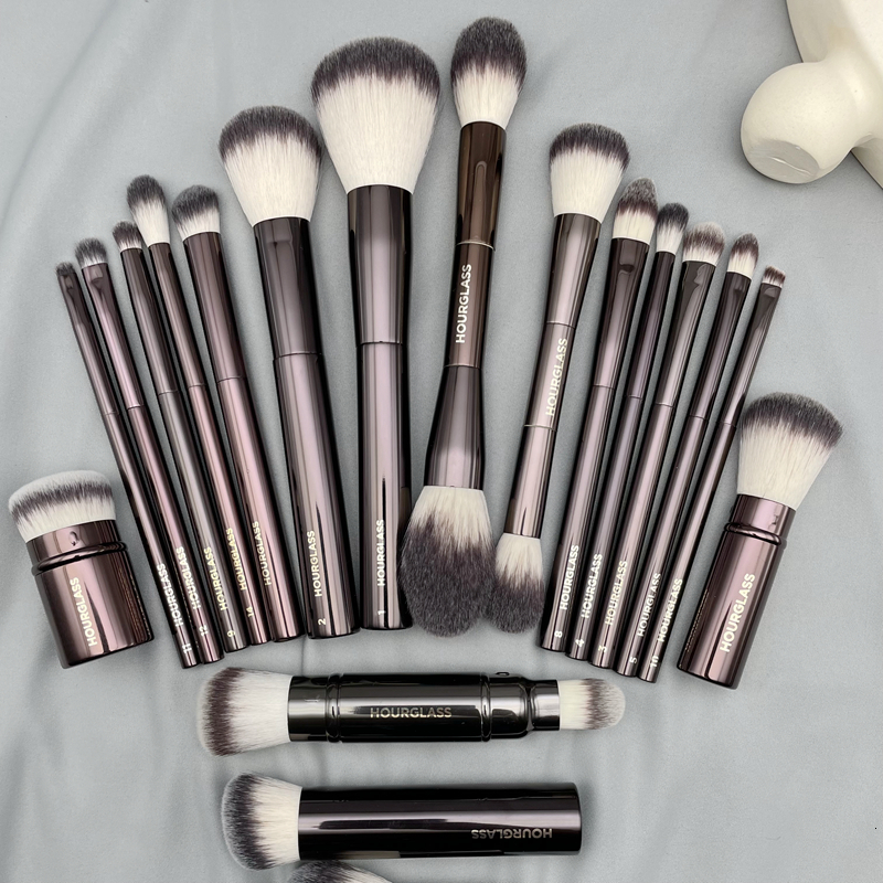Makeup Tools Brocha Hourglass Makeup Brush Concealer Blusher Powder Foundation Contour Eye Shadow Concealer EyeLiner Smudger Hourglass Brush 230508