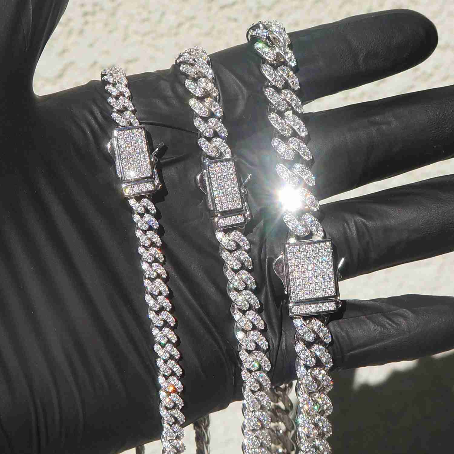 Classic Cuban Chain 6mm 8mm 10mm Hip Hop Vvs Moissanite Custom Silver Iced Out Cuban Necklace
Classic Cuban Chain 6mm 8mm 10mm Hip Hop Vvs Moissanite Custom Silver Iced Out Cuban Necklace