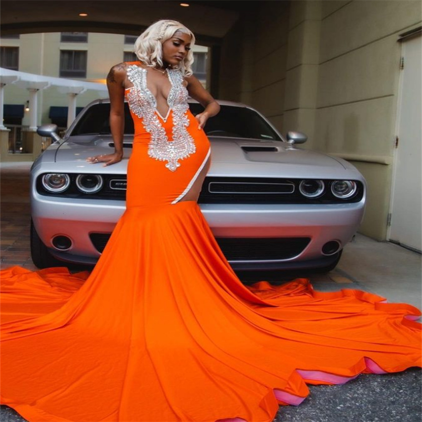 Black Girls Orange Prom Dress 2023 With Beaded Elegant Mermaid Deep V Neck Evening Gowns With Train Sleeveless Formal Party Wear robe de soiree formal