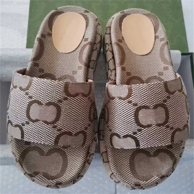 2023 Designer shoes womens G sandals mens slippers slide flip flops Luxury flat thick bottom embroidery printed telly rubber leather women dress shoes 35-45 with box
2023 Designer shoes womens G sandals mens slippers slide flip flops Luxury flat thick bottom embroidery printed telly rubber leather women dress shoes 35-45 with box
