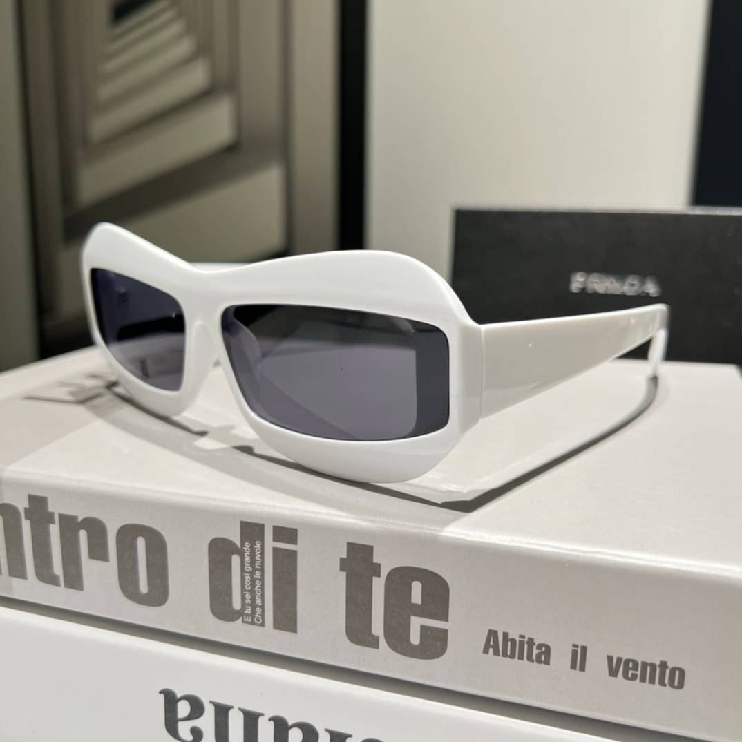 PRADE 8441 1:1 Imitation wayfarer with box Aviators optical frames Polarized sunglasses UV400 Photochromic lenses Sun protection Driving Travel Sports
PRADE 8441 1:1 Imitation wayfarer with box Aviators optical frames Polarized sunglasses UV400 Photochromic lenses Sun protection Driving Travel Sports