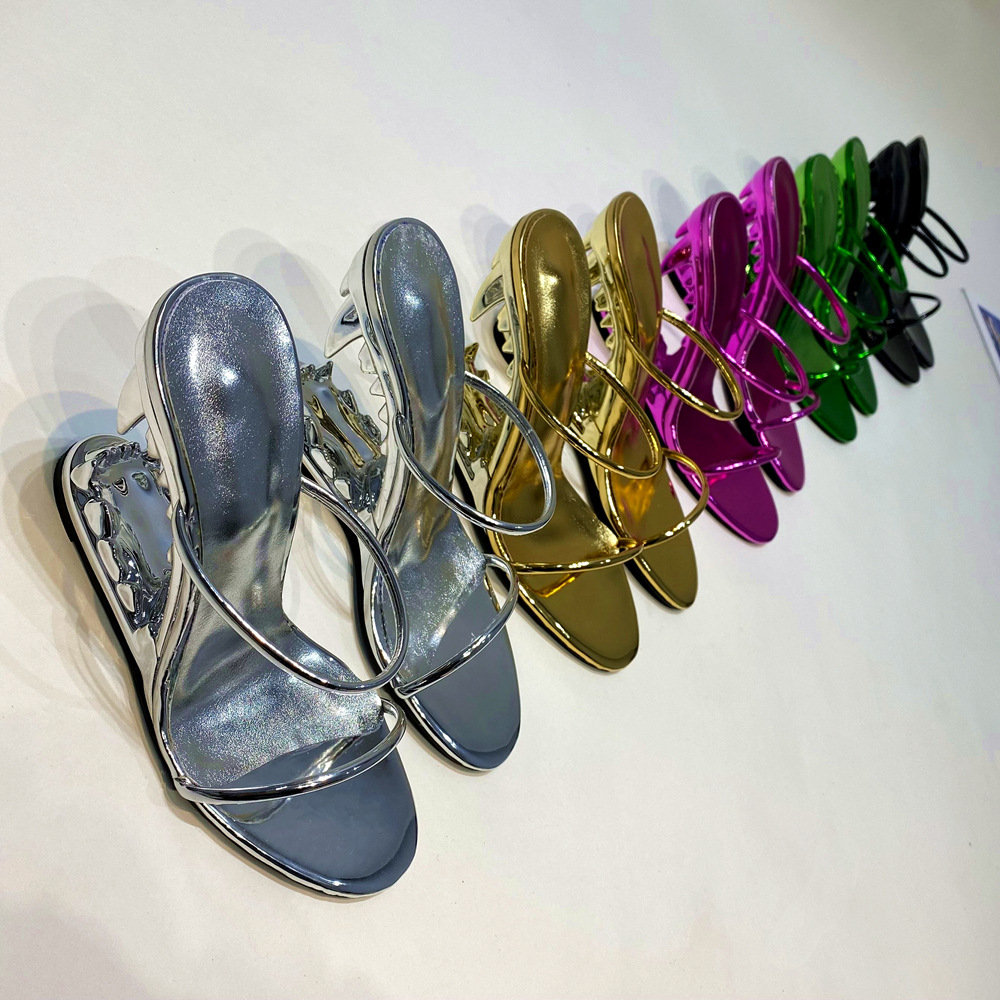 2023 High Heels Sandals Tiger Teeth A Word Fine Belt European and American Women's Large Size Metal Color Foreign Trade High Heels Fashion Slippers, Silver
2023 High Heels Sandals Tiger Teeth A Word Fine Belt European and American Women's Large Size Metal Color Foreign Trade High Heels Fashion Slippers, Silver