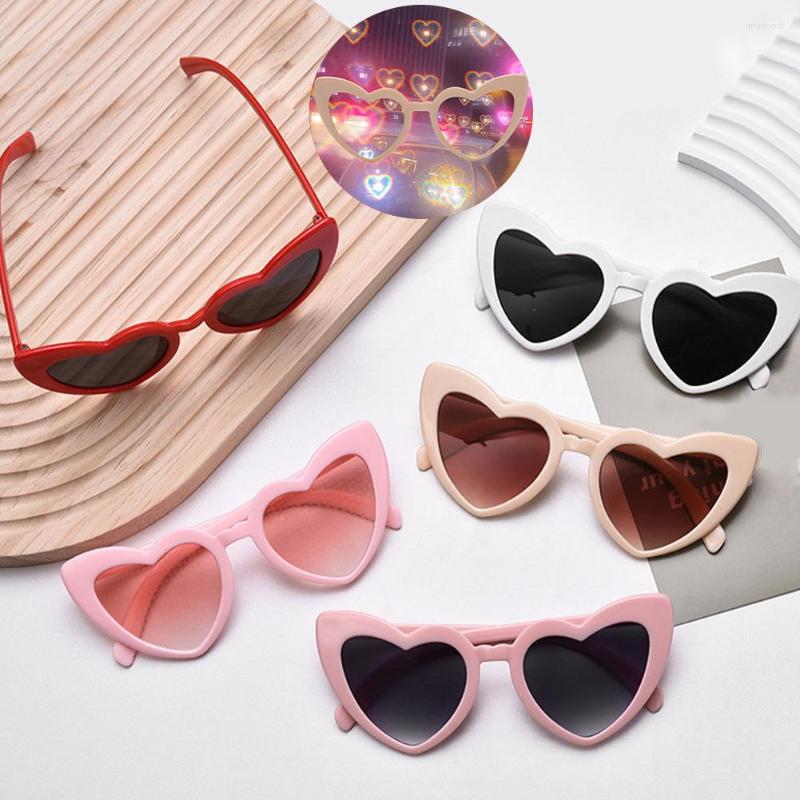 Sunglasses Women Fashion Heart Shaped Effects Glasses Watch The Lights Change To Shape At Night Diffraction Female
Sunglasses Women Fashion Heart Shaped Effects Glasses Watch The Lights Change To Shape At Night Diffraction Female