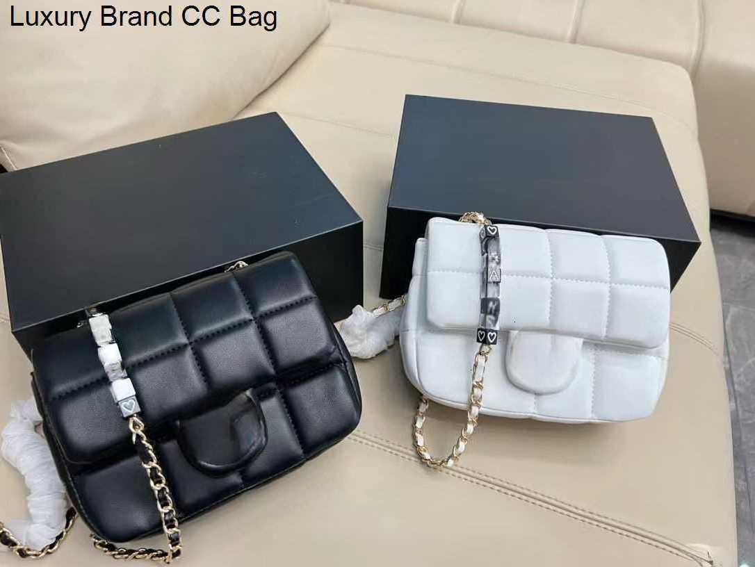 crossbody CC Shoulder Bags Cc bag designer fashionbags hand bag luxury tote bags black white pochette quilted classic sheepskin square fat shoulder handbags wom, Empty box
crossbody CC Shoulder Bags Cc bag designer fashionbags hand bag luxury tote bags black white pochette quilted classic sheepskin square fat shoulder handbags wom, Empty box