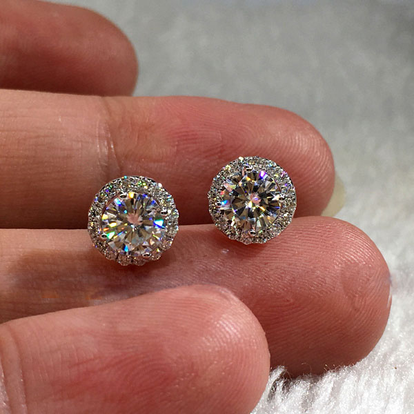 Luxury Cubic Zirconia Stud Earrings for Women Shiny Crystal Studs Earring with S925 Sterling Silver Earnail Needle Round Diamond Earrings Wedding Jewe