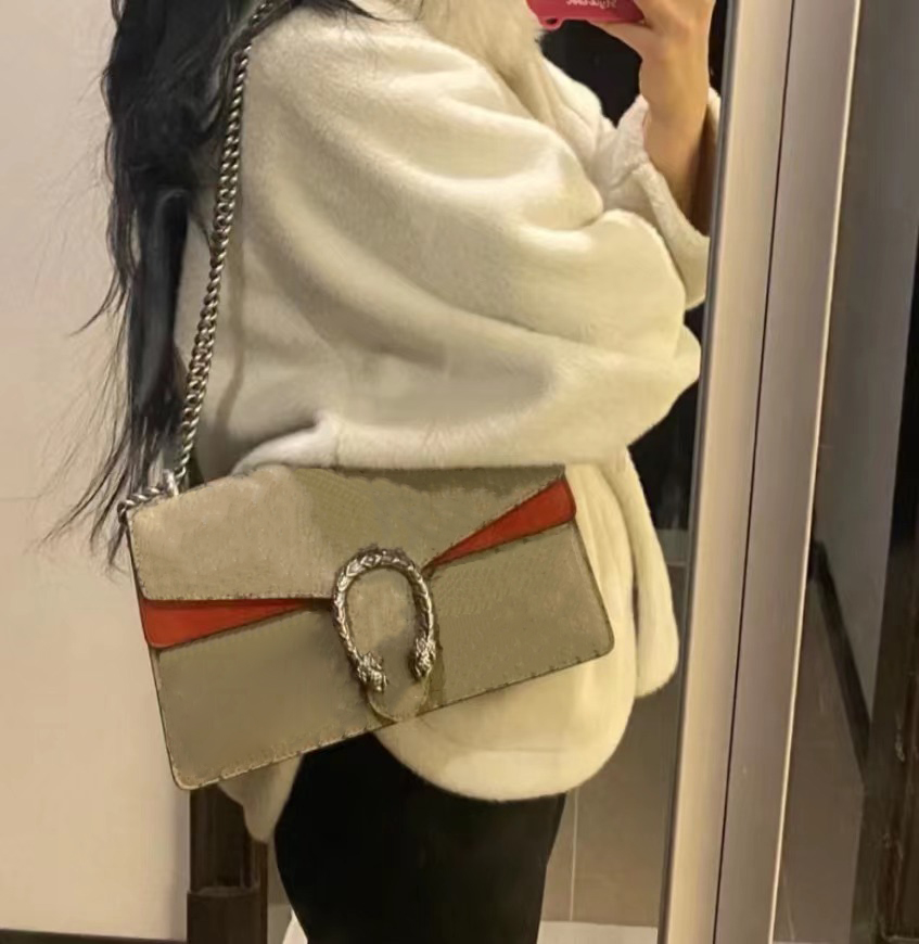 luxury Designer Shoulder Bags Women Fashionable Handbags Multiple sizes with box with dust bag All-match Metal Tiger Head Logo Hasp Classic Retro Lady Chain Bags, Black 
luxury Designer Shoulder Bags Women Fashionable Handbags Multiple sizes with box with dust bag All-match Metal Tiger Head Logo Hasp Classic Retro Lady Chain Bags, Black