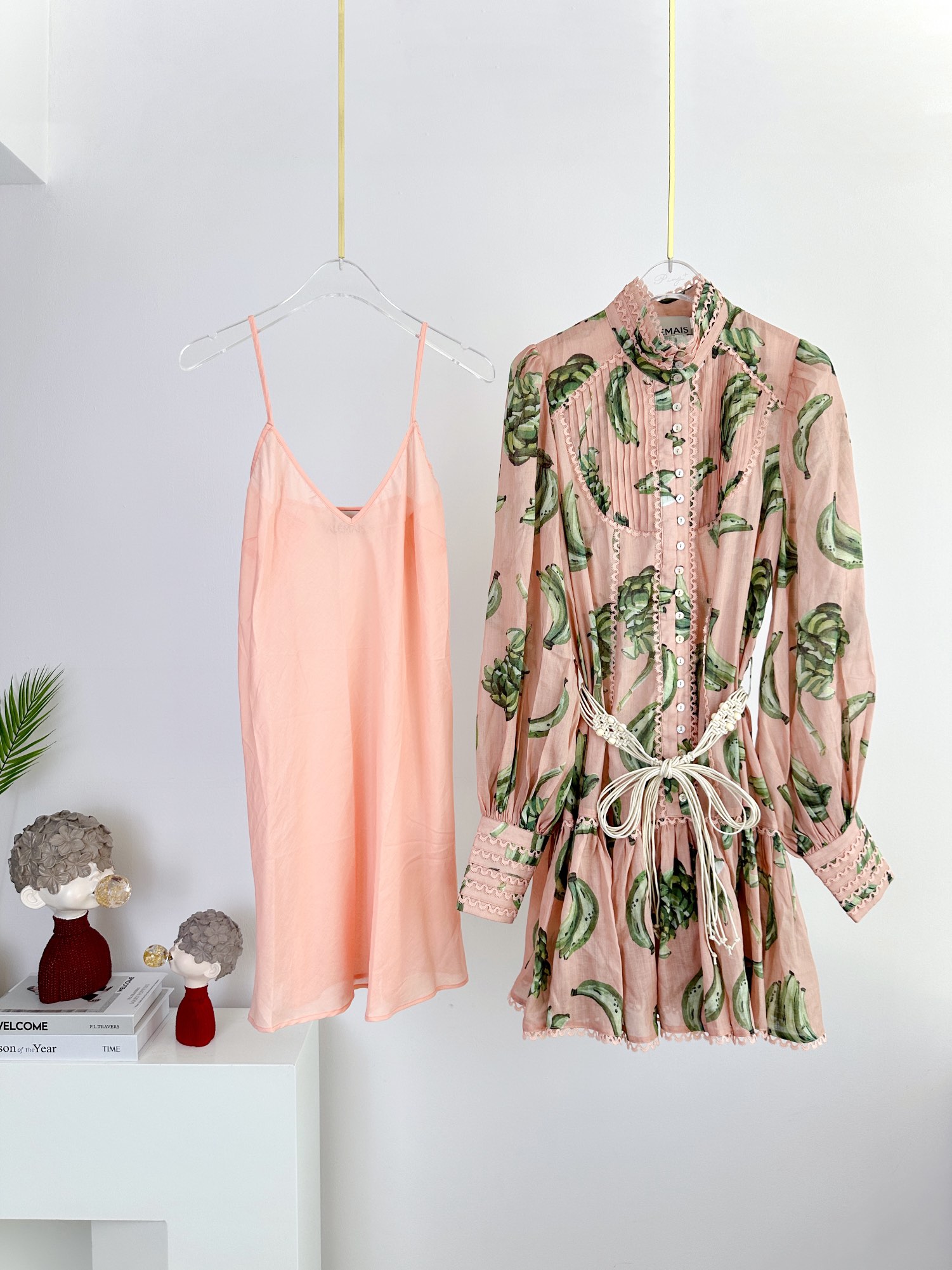 Runway Dresses 2023 Spring/Summer New Unique Eden Collection Designer Designed Eden Lace Decorative Print Short Dress, Multi
Runway Dresses 2023 Spring/Summer New Unique Eden Collection Designer Designed Eden Lace Decorative Print Short Dress, Multi