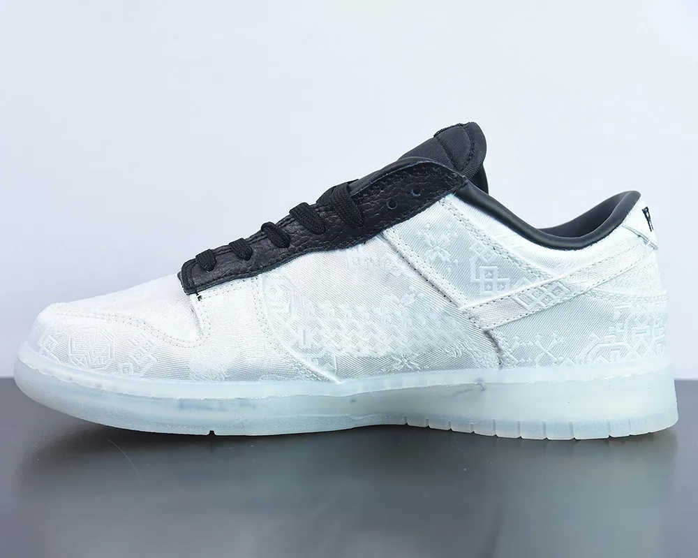 2023 Release Authentic Clot x Fragment Duks Low Skateboard Shoes White Black Running Shoe Outdoor Sports Sneakers With Box
2023 Release Authentic Clot x Fragment Duks Low Skateboard Shoes White Black Running Shoe Outdoor Sports Sneakers With Box
