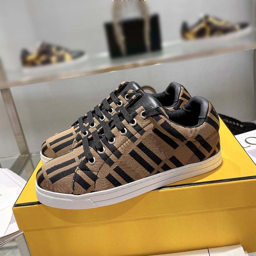 European Station Medusa Men's Shoes Fashion Yellow Baroque Pattern Low Top Casual Sports Shoes Summer and Autumn New Fashion Shoes, Nude
European Station Medusa Men's Shoes Fashion Yellow Baroque Pattern Low Top Casual Sports Shoes Summer and Autumn New Fashion Shoes, Nude
