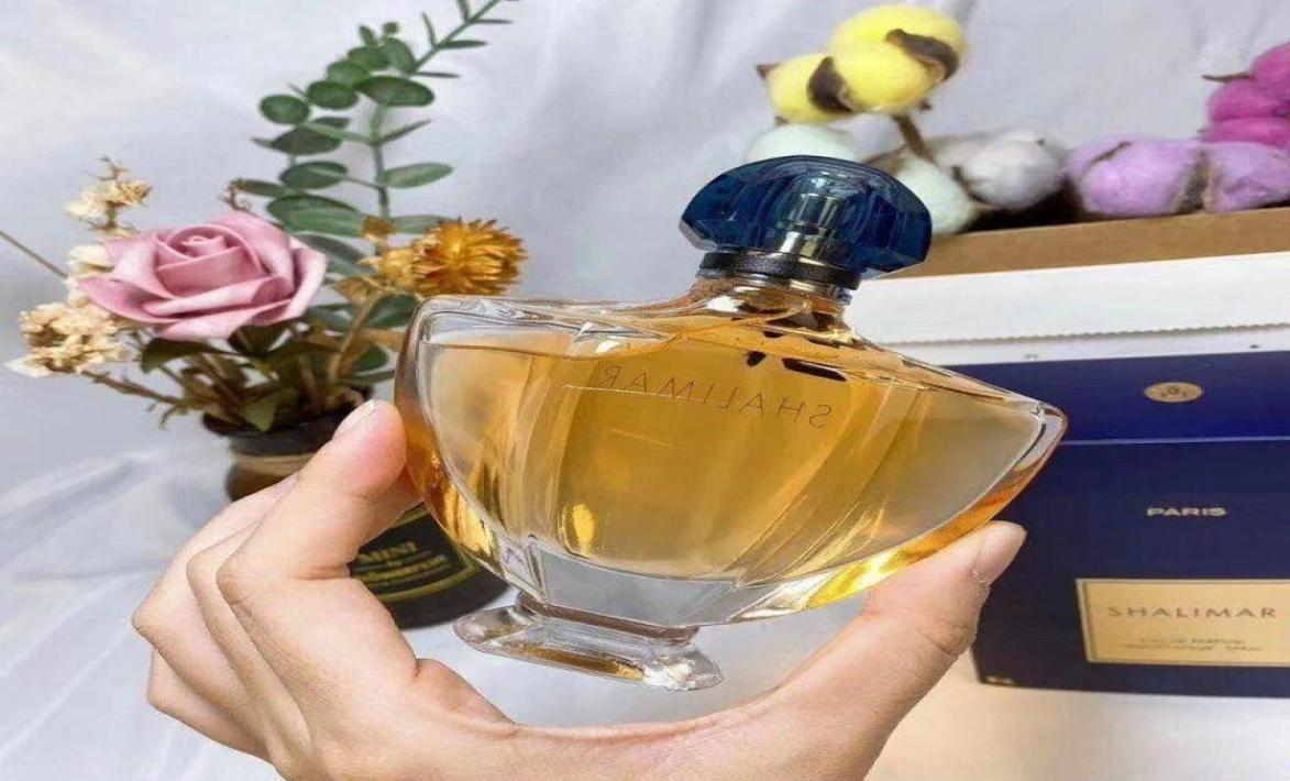 Women 90ml Fragrance Shalimar Perfume Eau De Parfum 3floz Long Lasting Good Smell EDP Paris Woman Perfumes Spray Cologne High Ver9238747
Women 90ml Fragrance Shalimar Perfume Eau De Parfum 3floz Long Lasting Good Smell EDP Paris Woman Perfumes Spray Cologne High Ver9238747