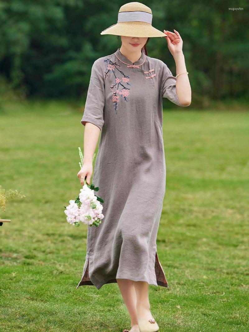 Ethnic Clothing 2023 Chinese Qipao Traditional Hanfu Dress Floral Printing Literary Retro Style Embroidery Casual Daily Cheongsam
Ethnic Clothing 2023 Chinese Qipao Traditional Hanfu Dress Floral Printing Literary Retro Style Embroidery Casual Daily Cheongsam