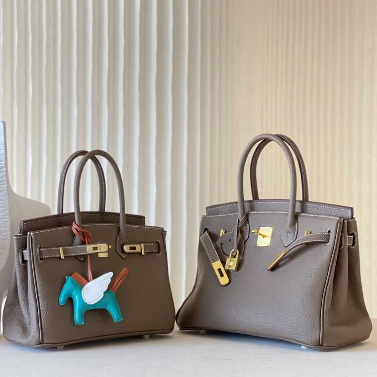 TopNew Totes Bags H erms Designer Bags 2023 High Quality Leather Women's Bag Upgraded Elephant Grey Head Cow Leather Bag Large Capacity Women's Handbag, 25cm elephant grey (upgraded version)
TopNew Totes Bags H erms Designer Bags 2023 High Quality Leather Women's Bag Upgraded Elephant Grey Head Cow Leather Bag Large Capacity Women's Handbag, 25cm elephant grey (upgraded version)