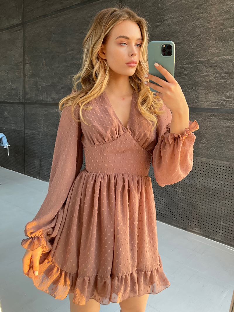 Casual Dresses Capucines Swiss Dot Ruffles Deep V Neck Summer Dress Women Solid Color Lantern Sleeve French Robe A Line Mini Chiffon Dresses 230509