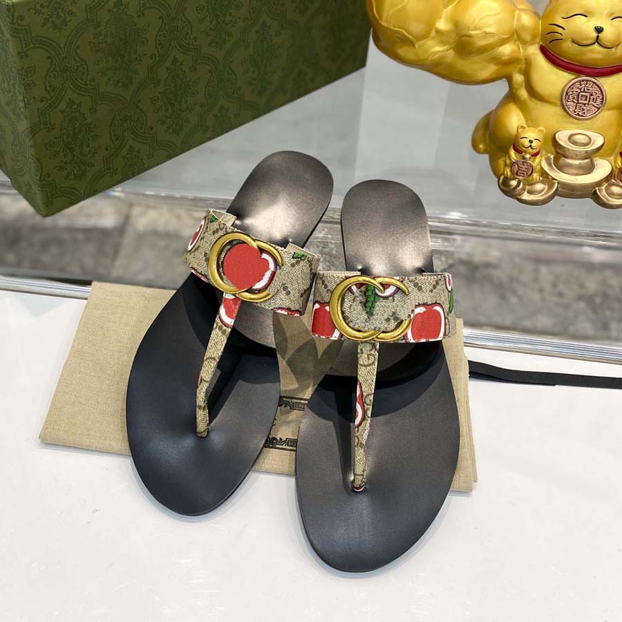 Designer woman Slippers men slipper Gear bottoms Flip Flops women luxury sandals fashion causal flip flop398, 12
Designer woman Slippers men slipper Gear bottoms Flip Flops women luxury sandals fashion causal flip flop398, 12