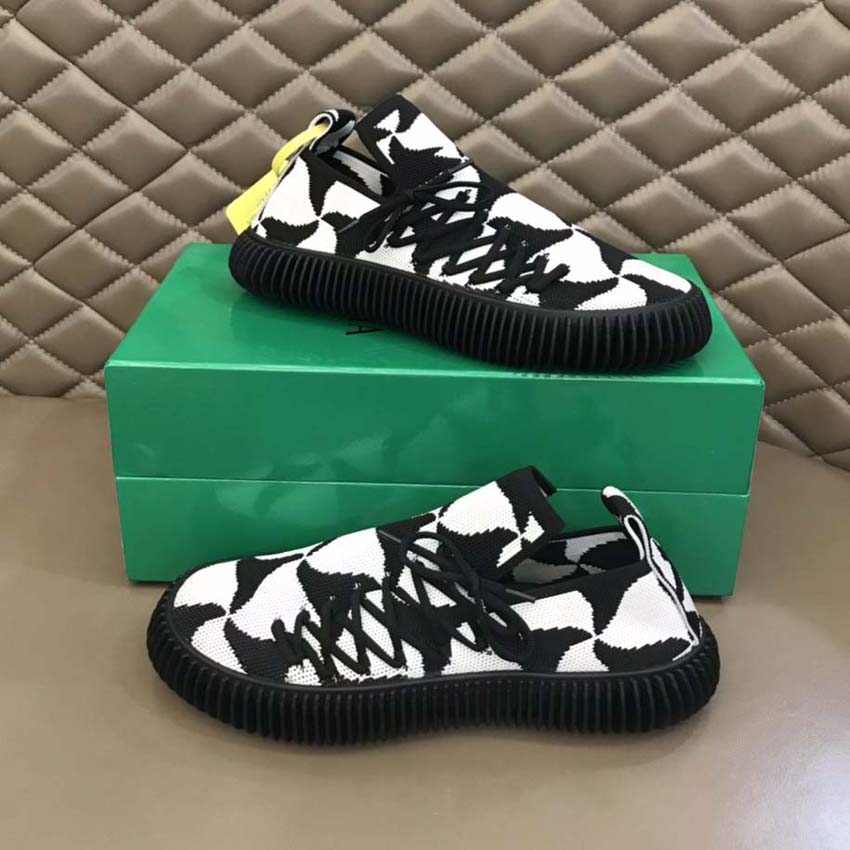 New Flying Mesh Shoes Lace up Lightweight and Breathable Knitted Socks Shoes, One Step Men Sports Shoe, #2
New Flying Mesh Shoes Lace up Lightweight and Breathable Knitted Socks Shoes, One Step Men Sports Shoe, #2