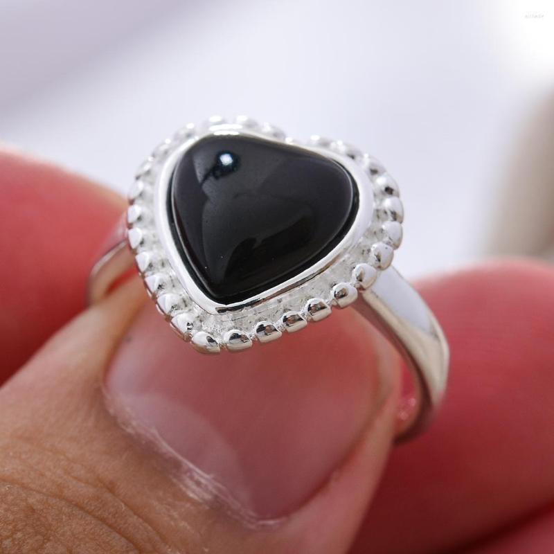 Wedding Rings Romantic Black Love Heart Resin Platinum Plated Ladies Engagement Ring For Women Gifts Never Fade
Wedding Rings Romantic Black Love Heart Resin Platinum Plated Ladies Engagement Ring For Women Gifts Never Fade