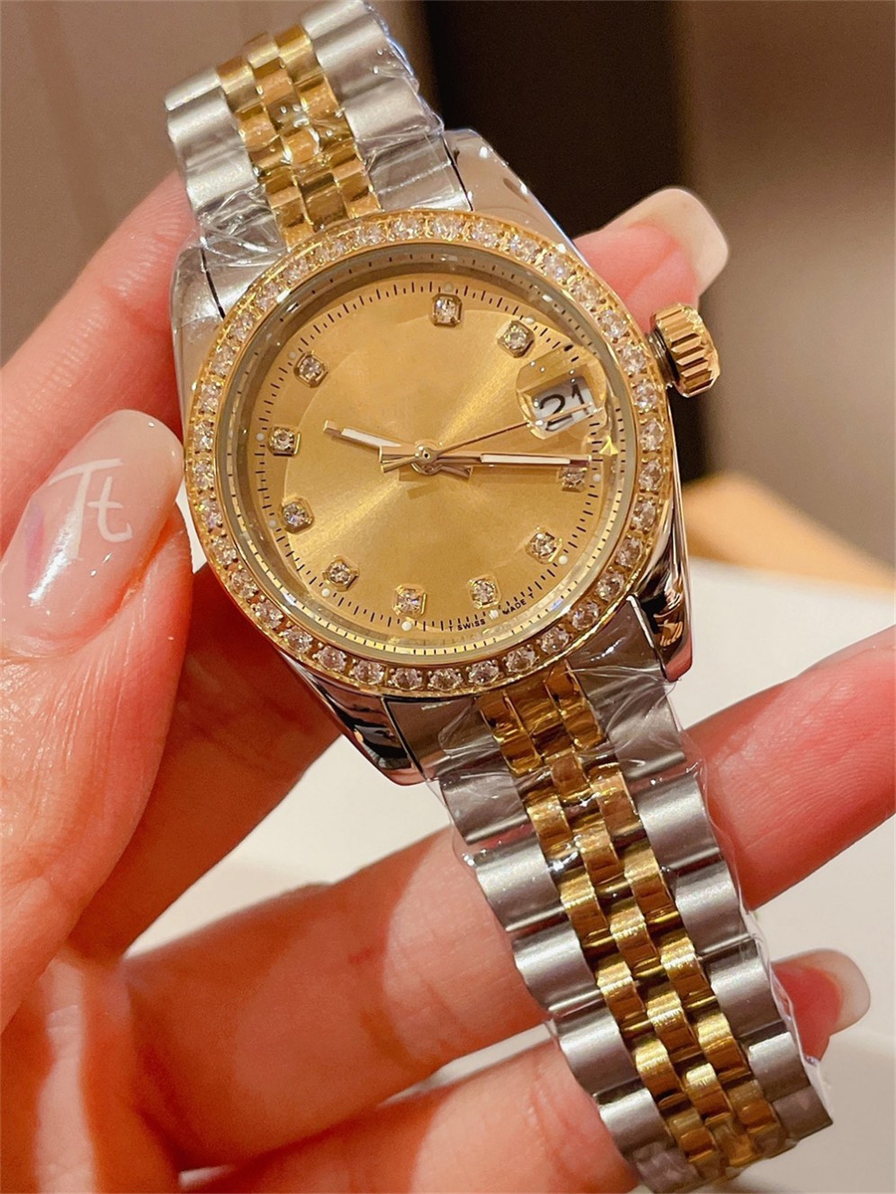 Original packaging paper high quality watch new diamond ring 36mm dial automatic fashion women automatic watch 2023, Style 4 wrist watch
Original packaging paper high quality watch new diamond ring 36mm dial automatic fashion women automatic watch 2023, Style 4 wrist watch